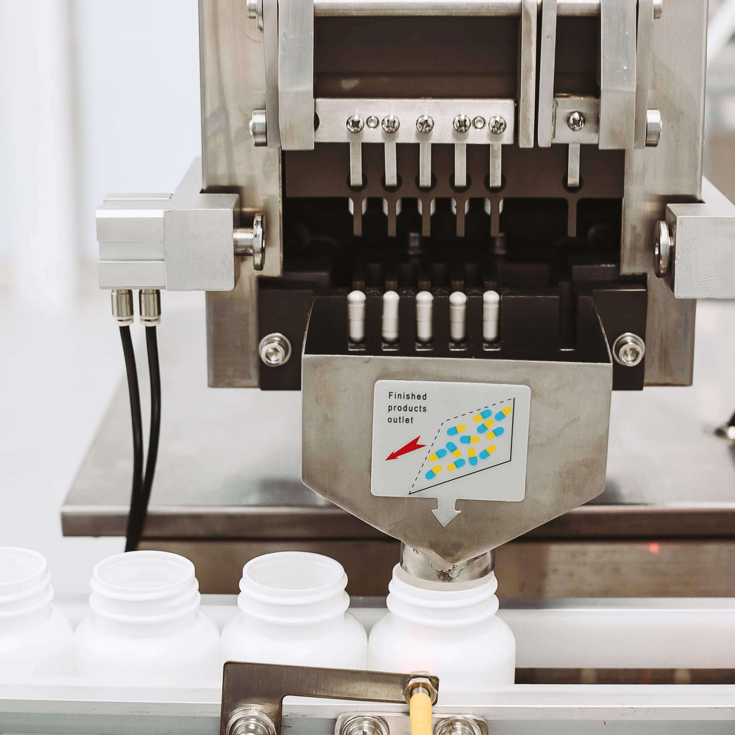 We believe the best way to oversee quality is to produce our dietary supplements ourselves. Our ISO 8 clean room is a GMP-compliant facility approved by Health Canada. 